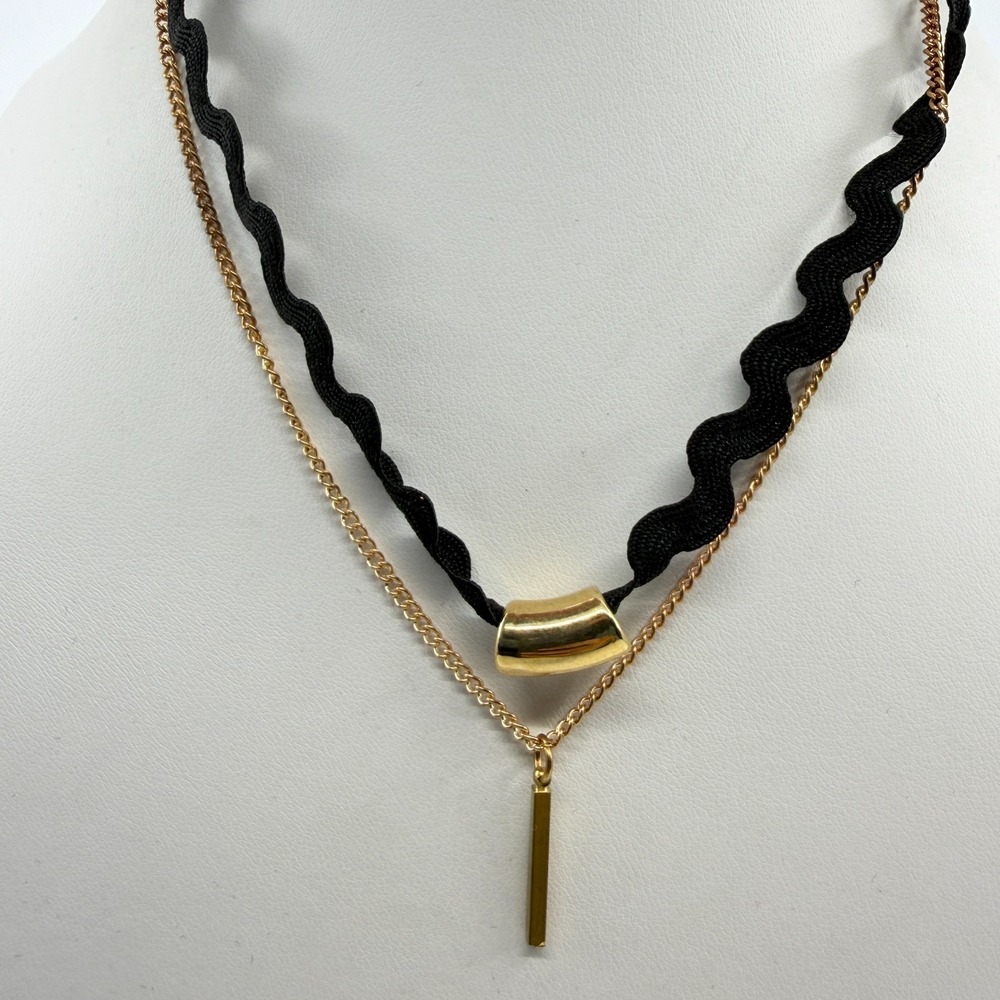Minimalist Layered Black Ribbon Choker and Gold Tone Bar Necklace Trendy Style